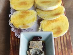 馒头片臭豆腐-95号酱骨·一块豆腐(展春园西路店)