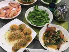 -亚龙湾8号(丁村万人海鲜广场店)