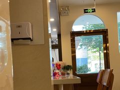 -Reset Coffee 与海咖啡