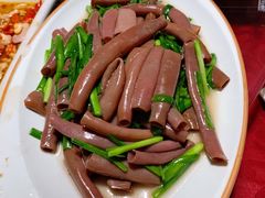 韭菜炒海肠-崴海渔村(虹梅路店)