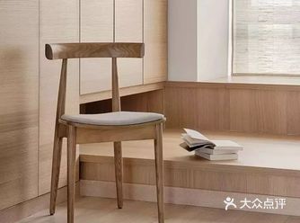 榻榻米这个设计，其实也没想着一定要用它来充当一个卧室