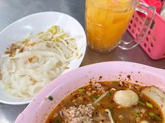 -榮泰米粉湯(Left Shop)