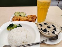 -佰搭果·广式茶餐厅(西华路店)