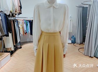 衣服好看不贵，每次进店都要带几件走