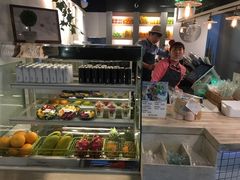 -果之满满鲜榨果汁(美罗城店)