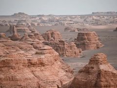-敦煌雅丹国家地质公园