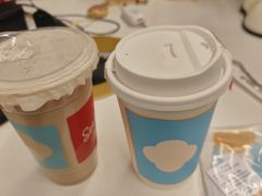 芝芝椰酪拿铁赠热乎杯套-Seesaw Coffee(上海尚悦湾店)