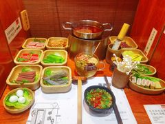 -独食火锅·半米屋台(直营总店)