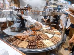 -Laderach 莱德拉(上海环贸iapm店)