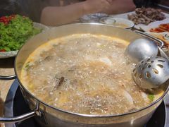 -英子补身汤(海兰路店)