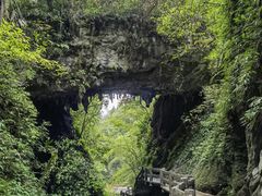 -龙水峡地缝景区