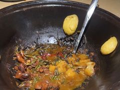 -万里闯关东铁锅炖菜馆(高新旗舰店)