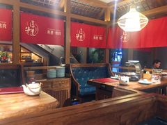 大堂-明洞阿姨·韩式酱蟹烤肉·创意料理(三元桥店)