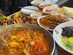 -喇喇排骨火锅·传统韩式脊骨汤(望京西园总店)