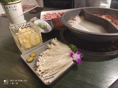 -老灶堂文创火锅(文艺路店)