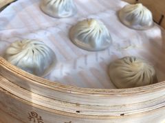 黑松露小笼包-鼎泰丰(嘉年华•海信广场VILLAGE店)