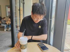-星巴克臻选(威海威高广场店)