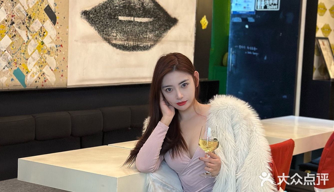 圣诞跨年去哪玩？三里屯圣诞氛围已到位！