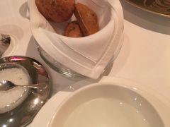 餐前包-Caprice(香港四季酒店)
