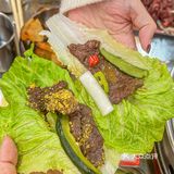 南方小土豆噂嘟敲爱的这家东北烟火烤肉值得你一探究竟！
