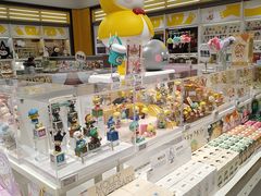 -泡泡玛特POPMART(万达店)