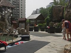 -裕龙汤泉