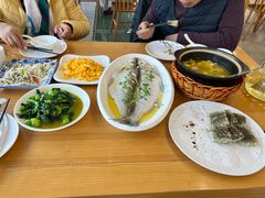 -品鲜村农家菜·阳澄湖大闸蟹(总店)