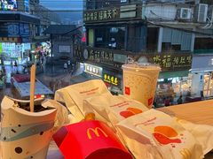 -麦当劳(龙洞店)