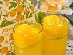 -必胜客(打浦桥日月光店)