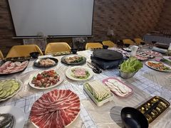 -玩坞轰趴馆·户外团建聚会主题生日派对馆(世豪广场店)