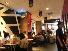 -麦当劳(汉口火车站候车室店)