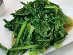 素炒油麦菜-马旭土鸡焖花卷·真域顺西域美食(天马大道店)