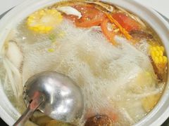 -云南印象昭通天麻火腿鸡(新疆石油花园二期店)