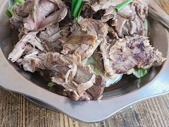 大锅骨头锅-邻大妈骨头锅(彩虹桥店)