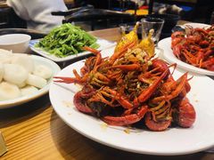 -琥珀老六龙虾(四里河店)