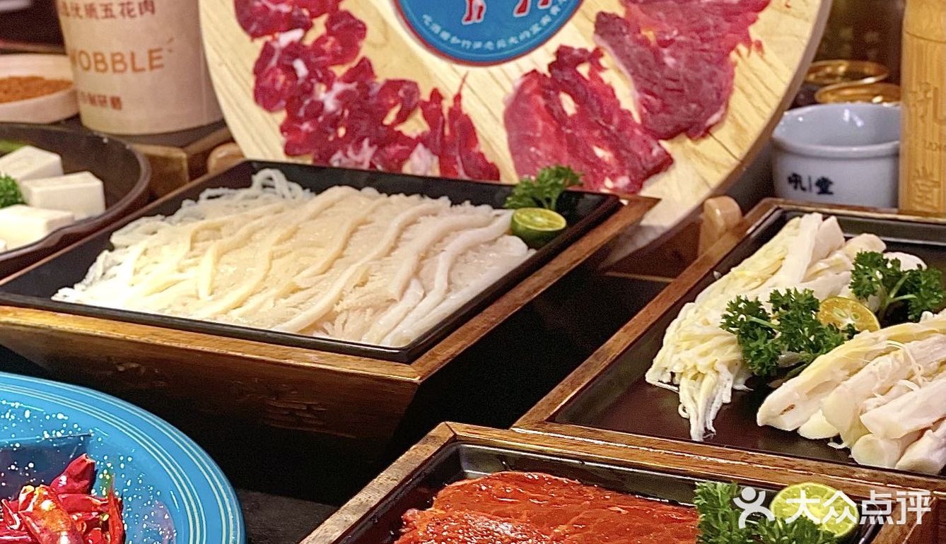 里边是红糖 珍珠麻薯 外边裹了一层黄豆粉