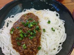 川式牛肉拌粉-贯一台湾牛肉面(八一七中路店)