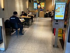 -麦当劳(徐汇漕溪北路百脑汇店)