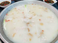 -老来福·非遗酸汤兔(凯旋路店)