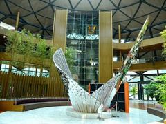 -上海滴水湖皇冠假日酒店