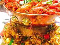 -沪小二炭火蛙锅(淮海中路美食不夜城店)