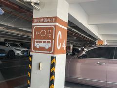 -浦东机场p4停车场