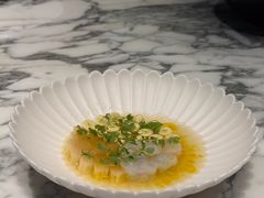 鲜莲子藕带捞汁鳌虾-湖滨28中餐厅·西湖宴·杭州君悦酒店
