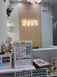 -进巍美甲美睫店