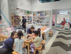 -MINI MARS KIDS CLUB亲子家庭中心(长宁天山店)