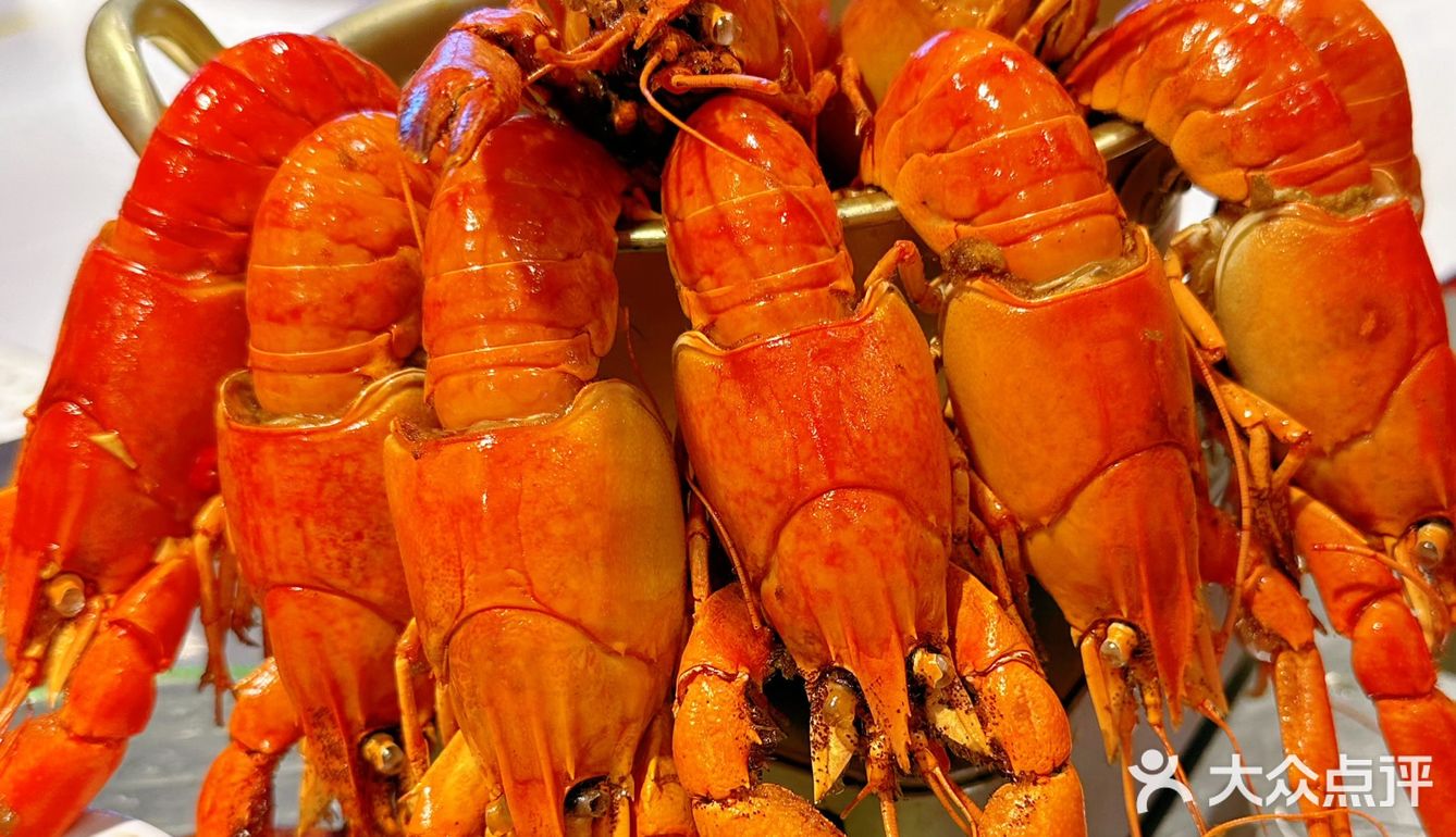 🔵蛮憨憨|我的2️⃣0️⃣2️⃣4️⃣年第一顿小龙虾‼️