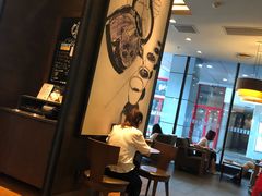 大堂-星巴克(青岛大拇指广场分店)