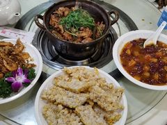-渝君重庆火锅(嘉宾路店)