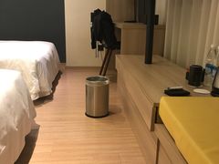 -成都太古里总府王府井亚朵X酒店