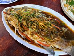 -Dang restaurant (patong phuket)